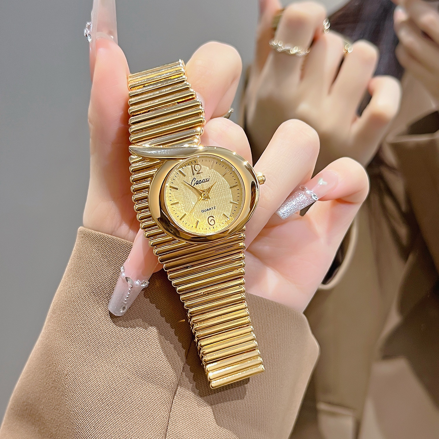 CQ527 Vintage shaped quartz wa - Vintage Watch Crystal recensie en prijs