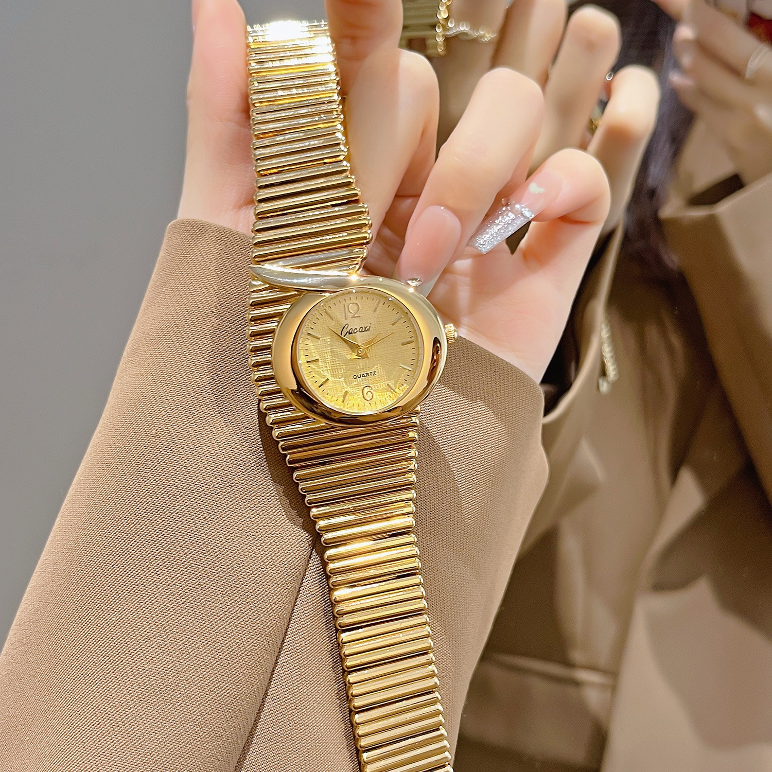 CQ527 Vintage shaped quartz wa - Vintage Watch Crystal recensie en prijs