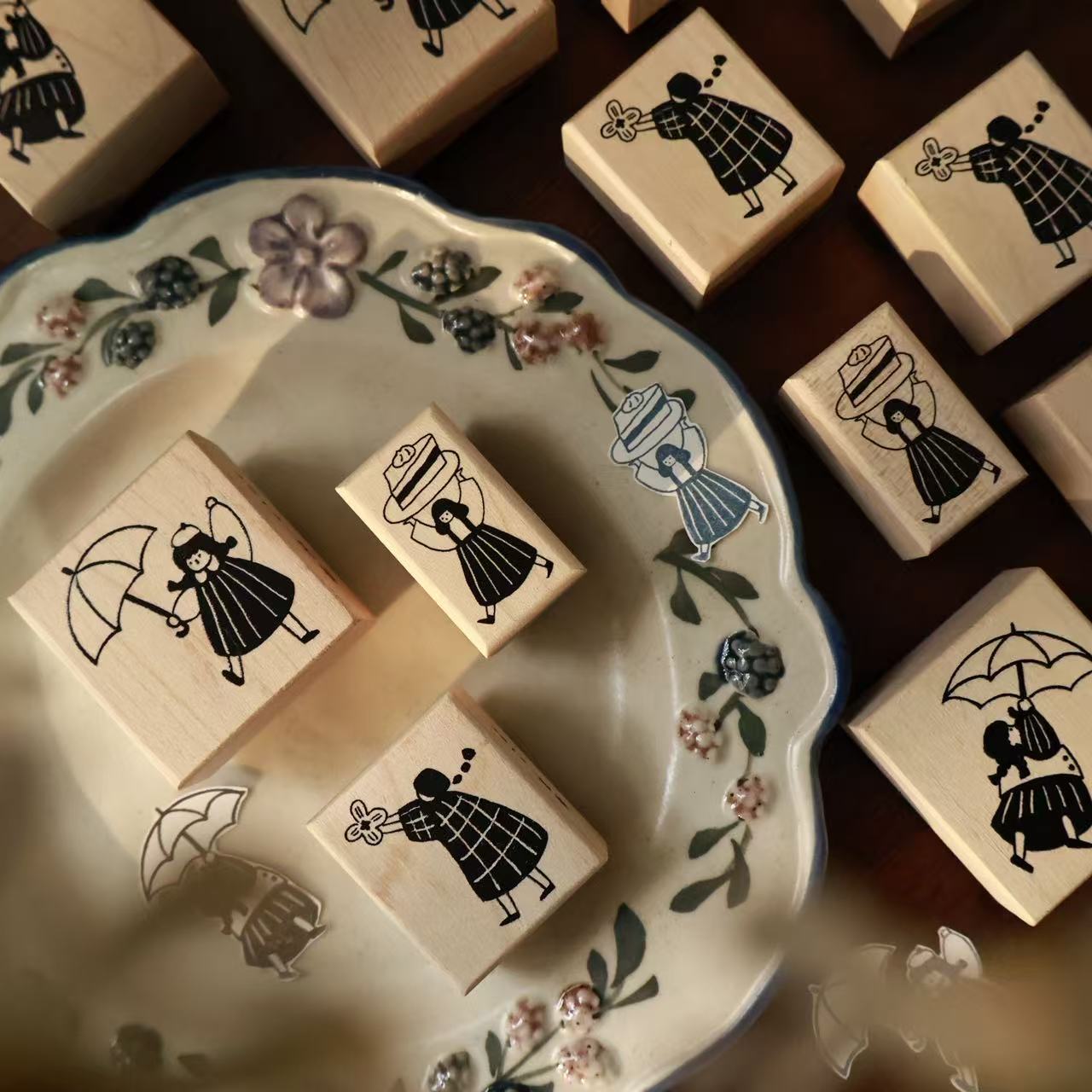 YiEr Studio Vintage Lovely Cak - Vintage Collectible Stamps recensie en prijs